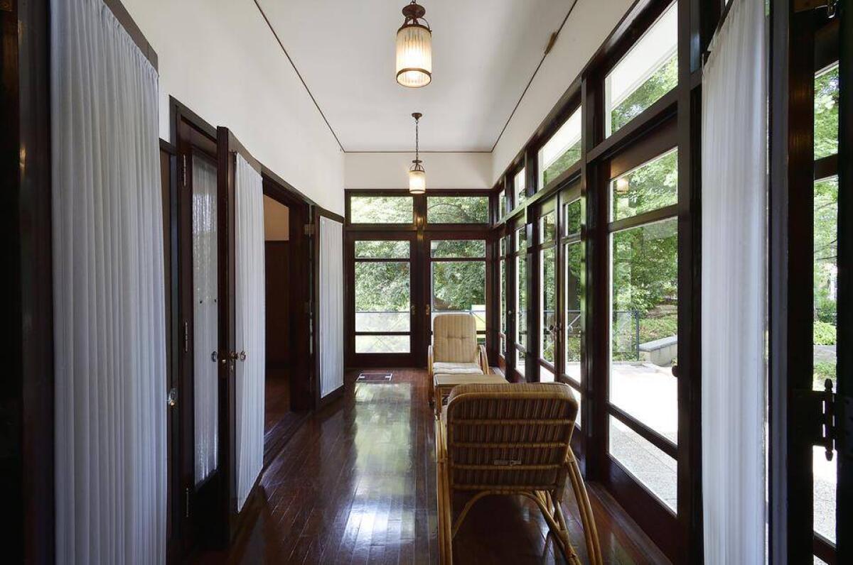 Ehrismann Residence
