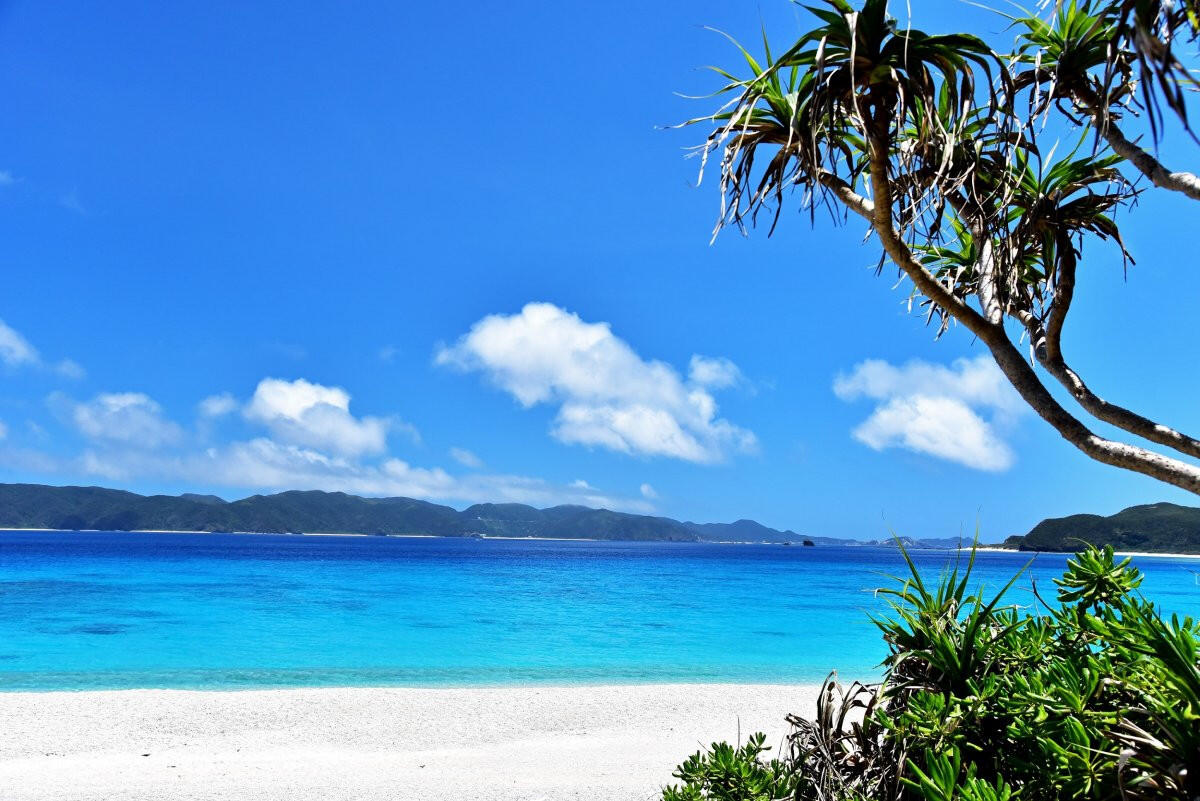 Furuzamami Beach