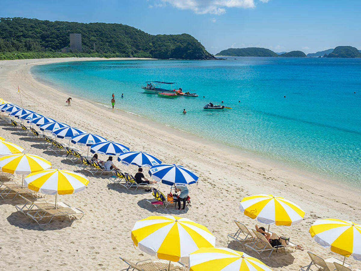 Furuzamami Beach