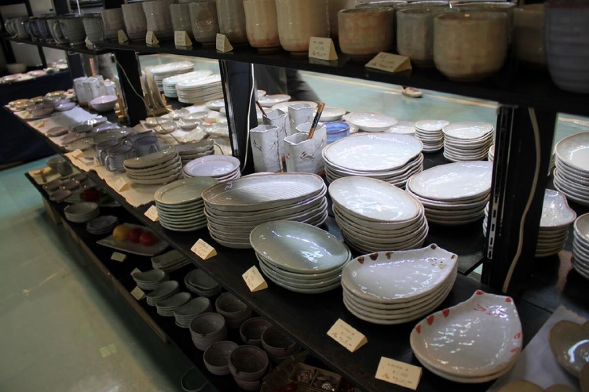 Hagiyaki Pottery