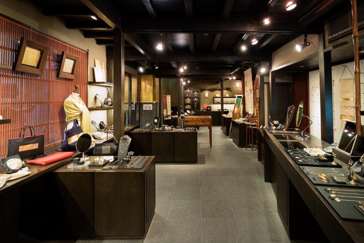 Hakuza Gold Leaf Store