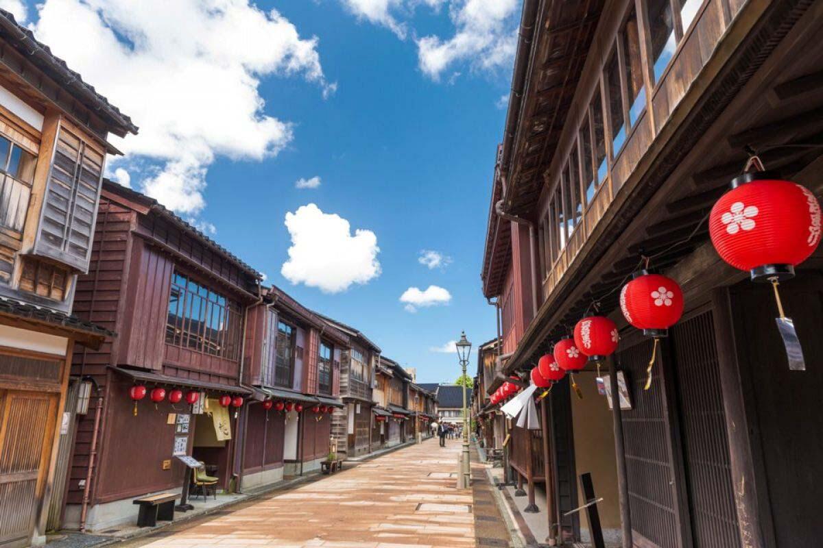 Higashi Chaya District