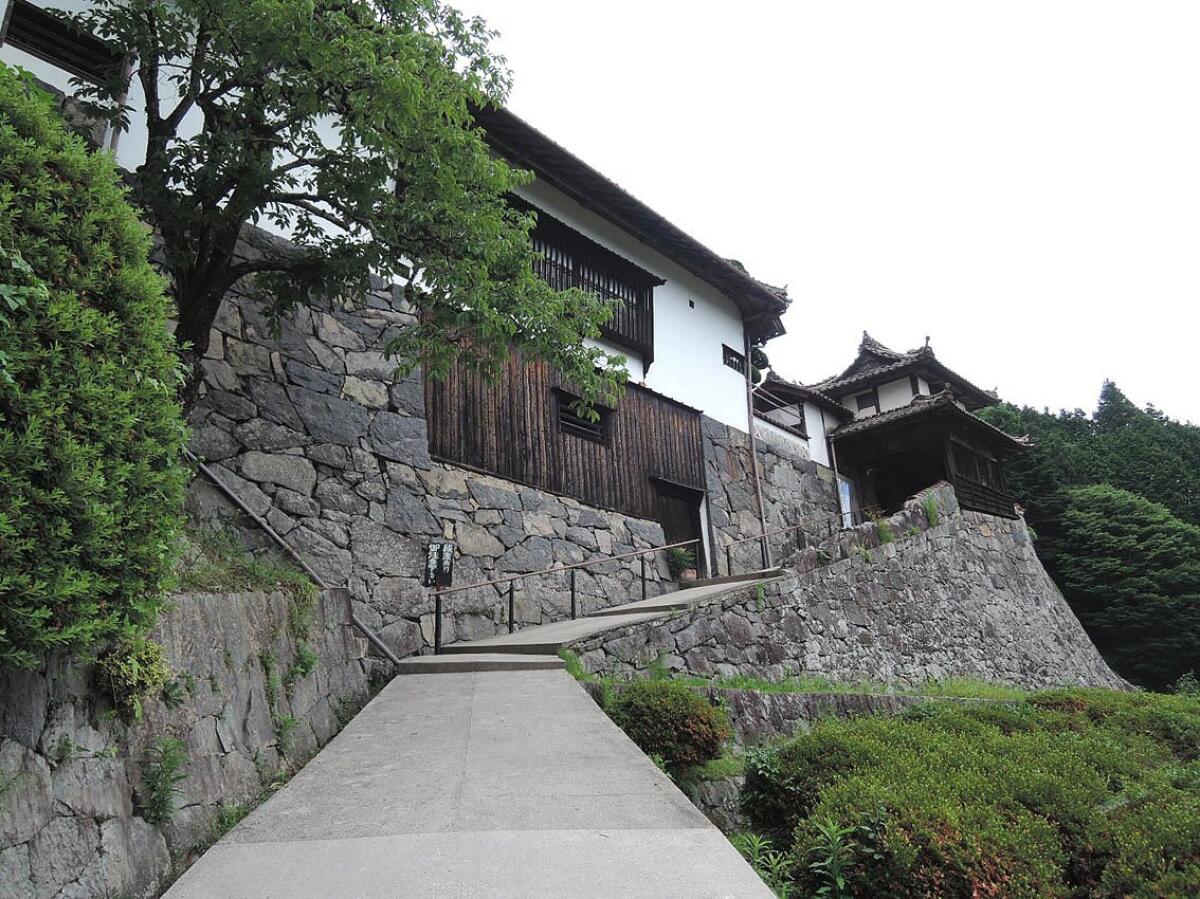 Hirokane Residence