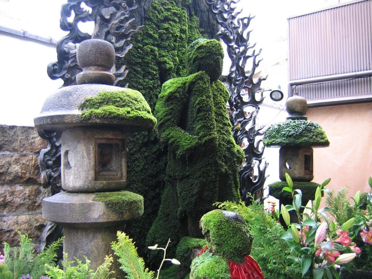 Hozenji Tempel