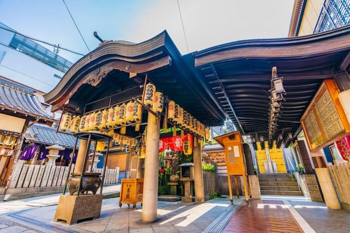 Hozenji Tempel
