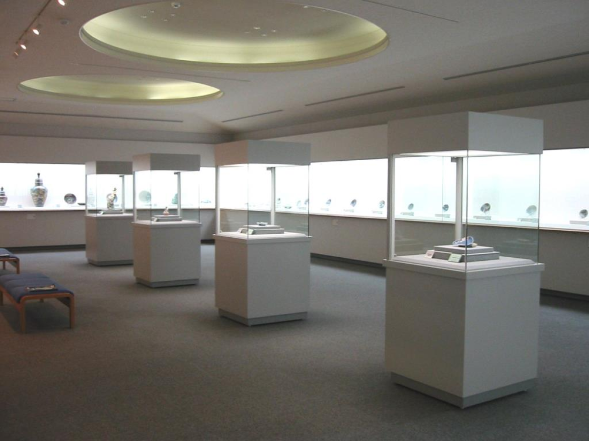 Imari Nabeshima Gallery