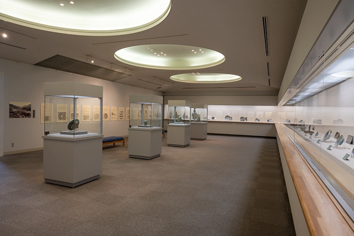 Imari Nabeshima Gallery