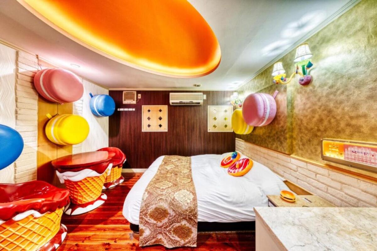 Love Hotel Hill