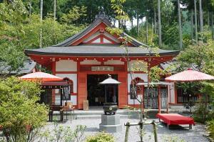 Sanzenin Temple