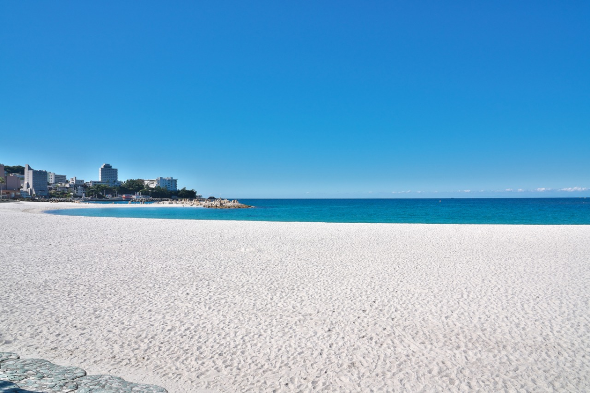 Shirarahama Beach
