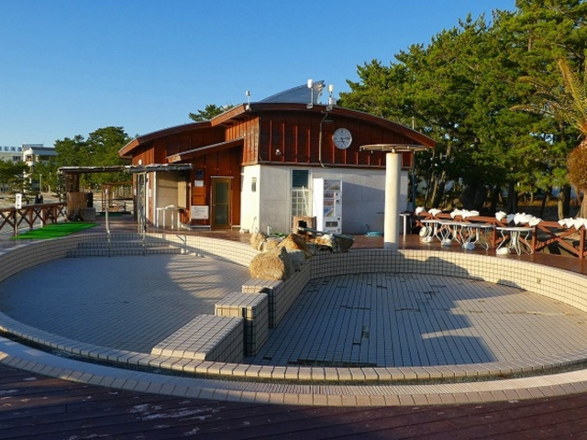 Shirasuna Open-Air Bath