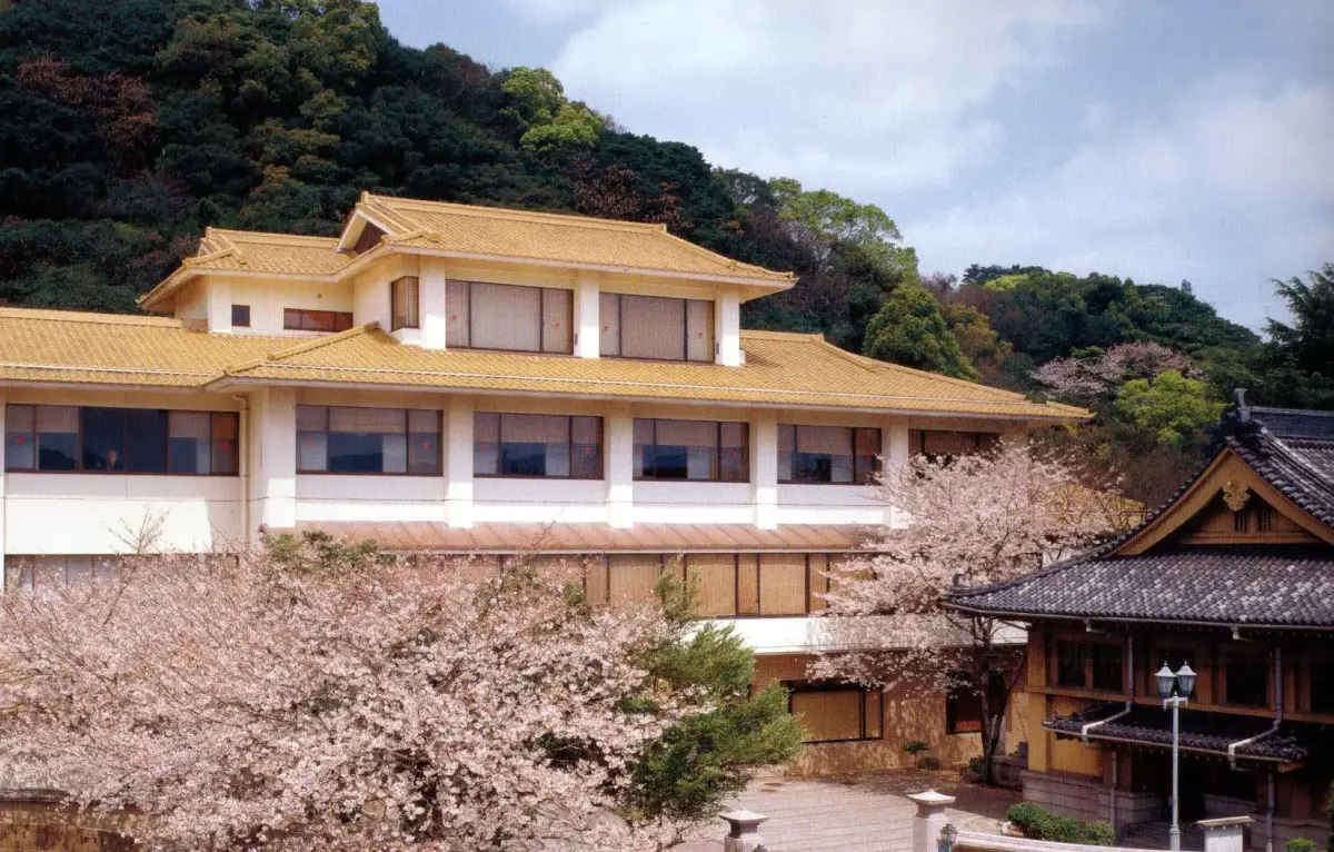 Shunpanro Hall (Sino-Japanese Peace Memorial Hall)