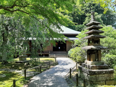 Tokeiji Temple