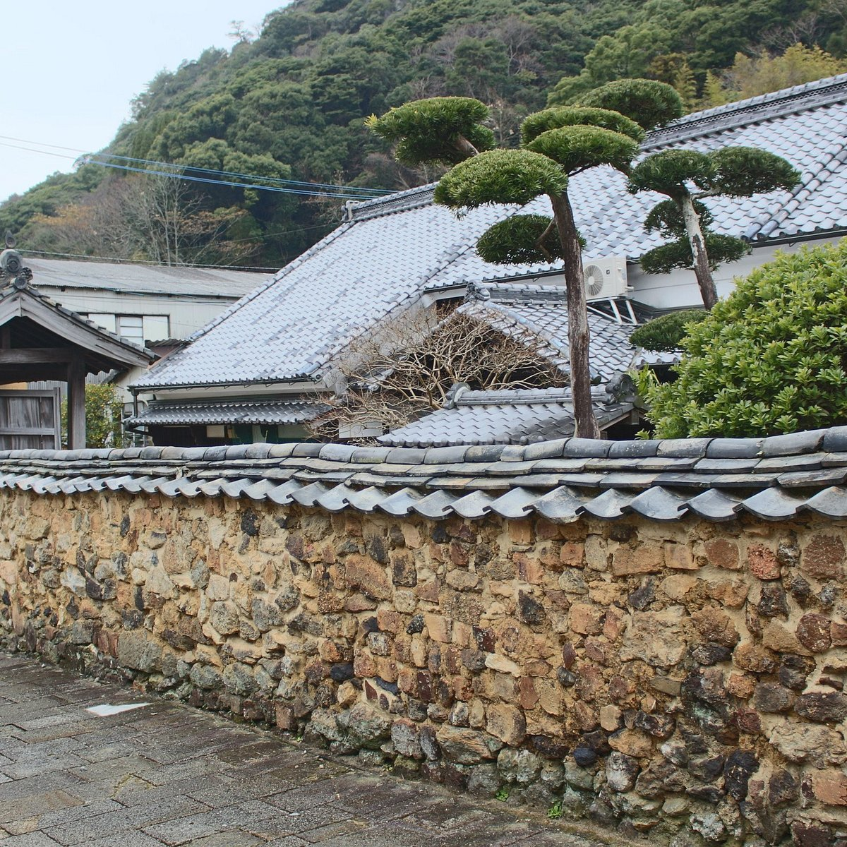 Tonbai Wall Alleys