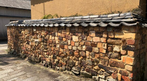 Tonbai Wall Alleys