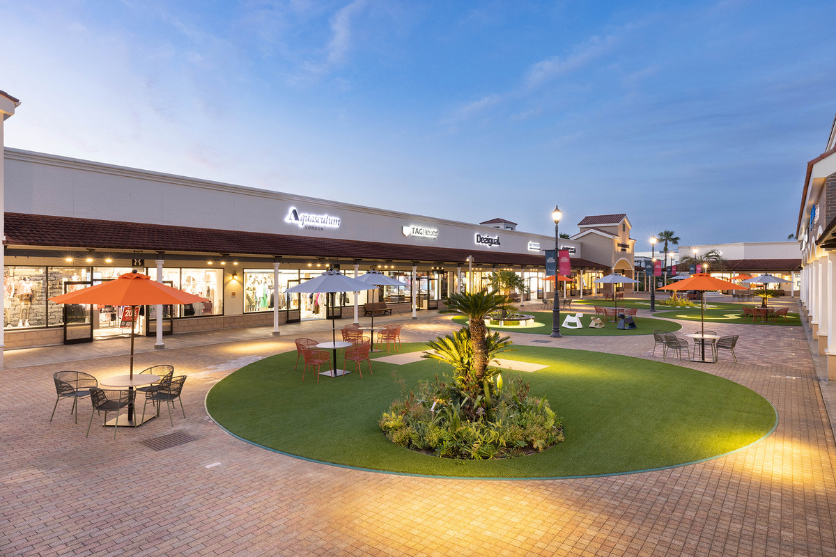 Tosu Premium Outlets