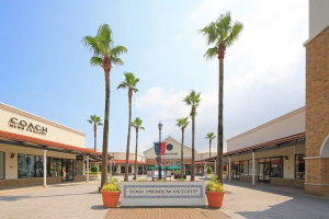 Tosu Premium Outlets