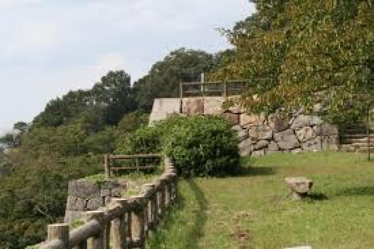 Tottori Castle Ruins
