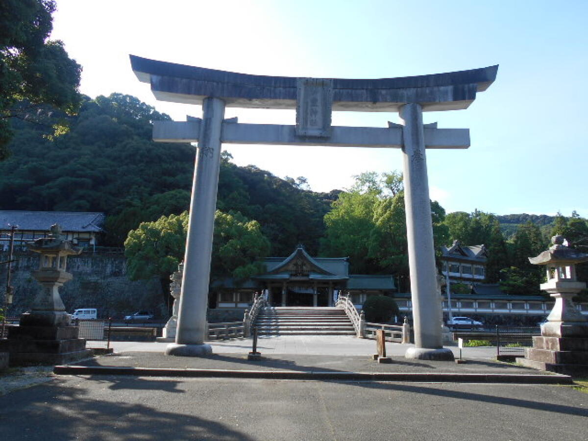 Warei Shrine