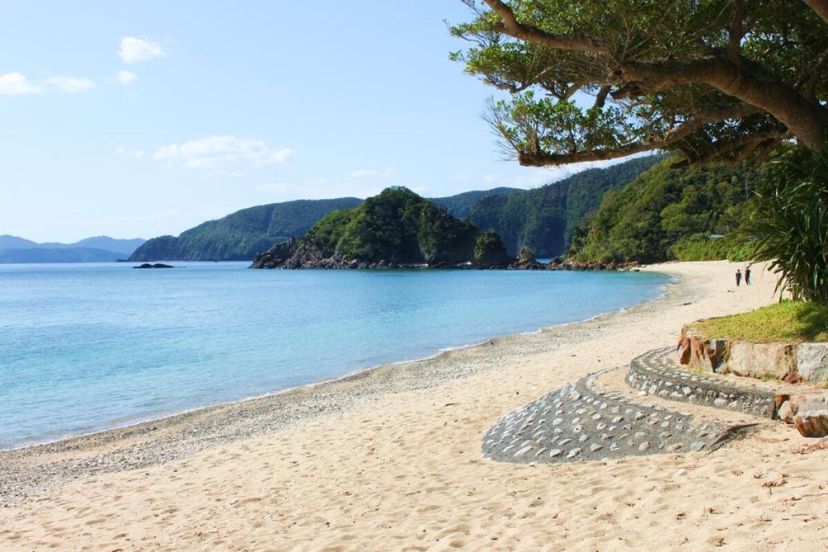 Yadoribama Beach
