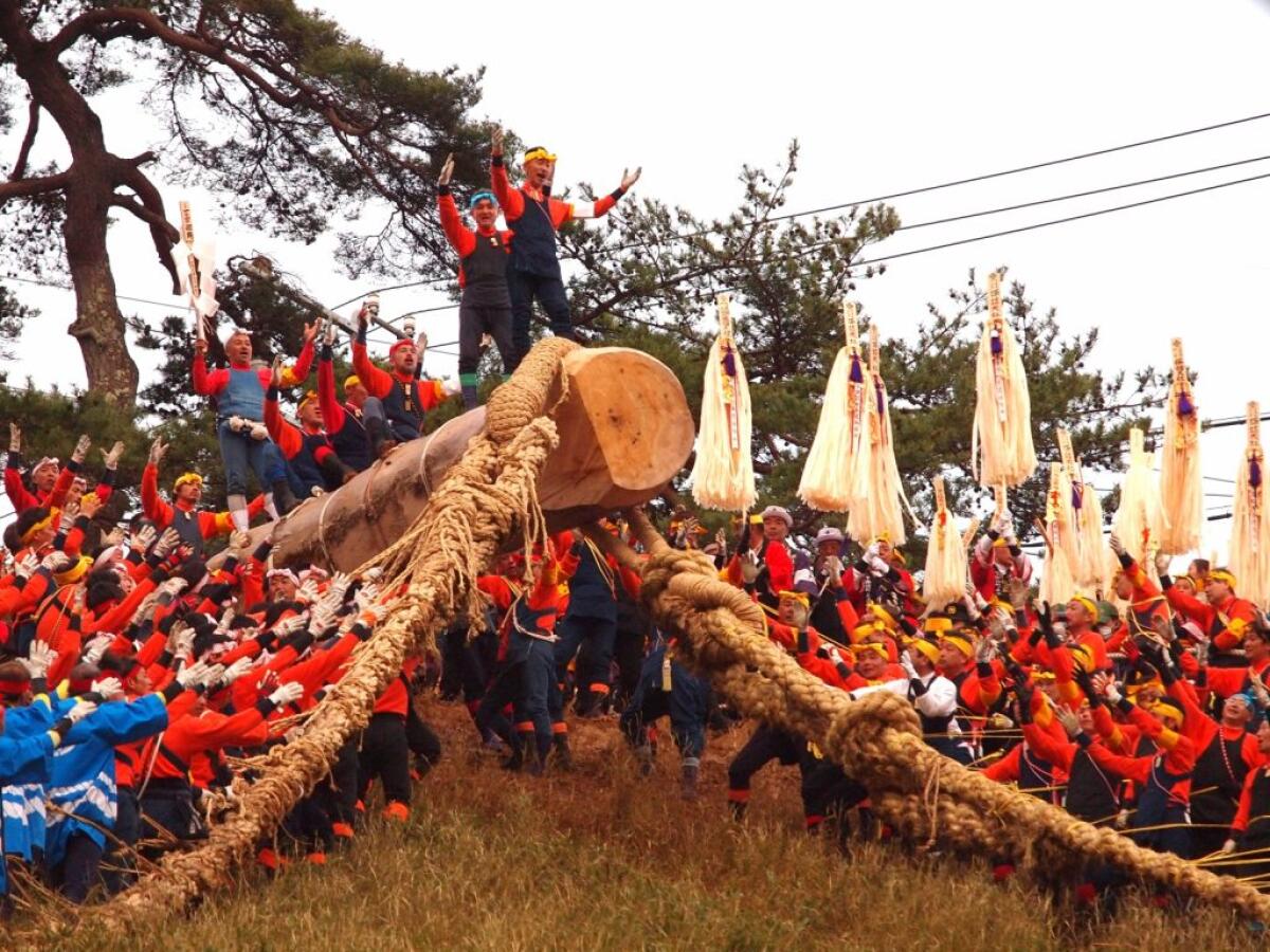 Onbashira Matsuri