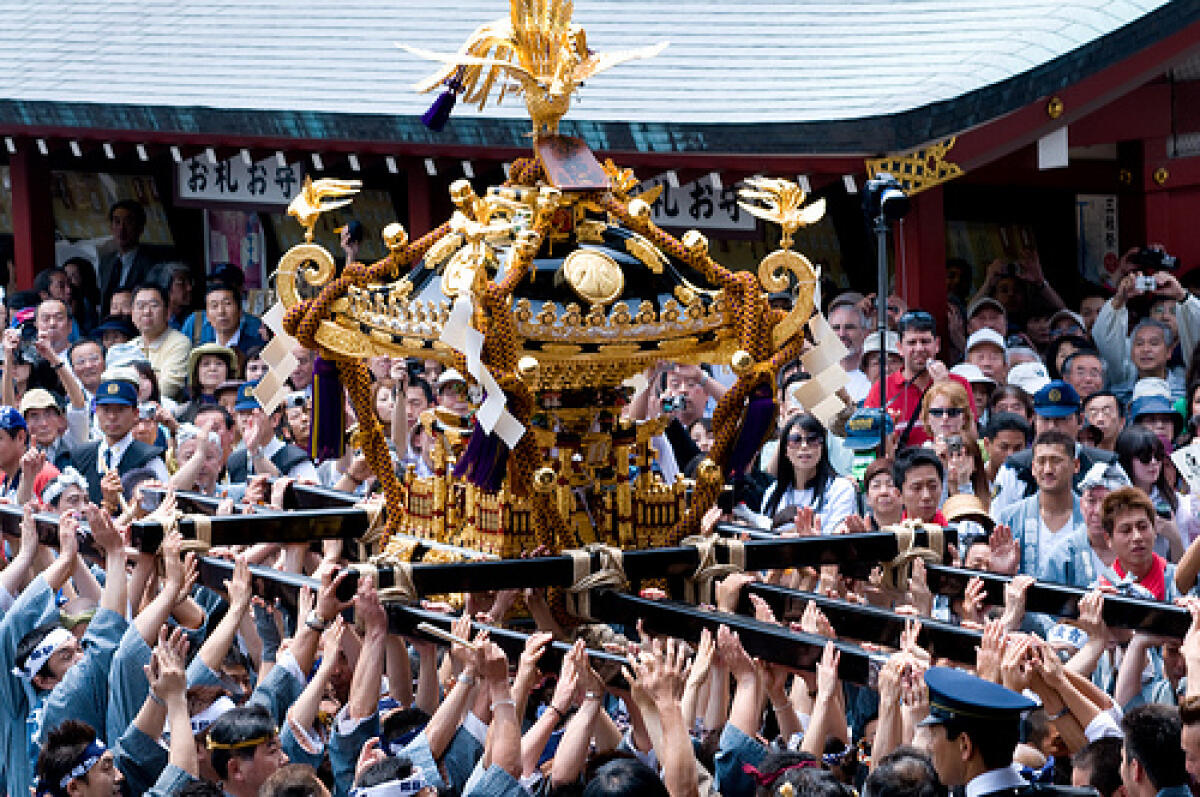 Sanja Matsuri